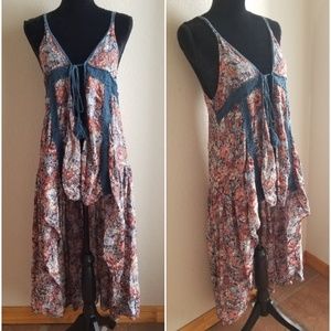 Moon Drops High Low Front Tie Vest Size Small.